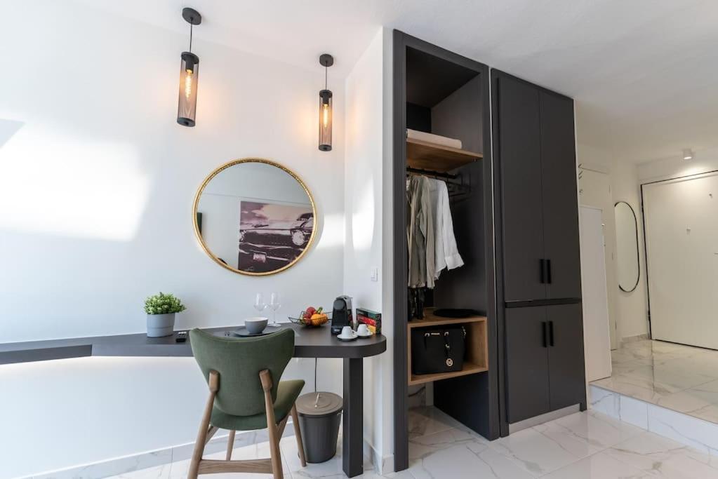 Mg Sapphire Junior Premium Suite Thessaloniki Exterior photo